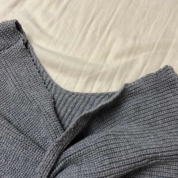 Fashion Nova Reversible Grey Bow Knot Sweater - Picture 8 of 8